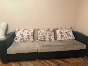 Dolablar: Divan, İşlənmiş, Açılan, Bazalı, Çatdırılma yoxdur