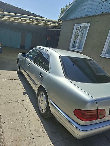 салон гелик: Mercedes-Benz E-Class: 1998 г., 2 л, Автомат, Бензин, Седан — 7