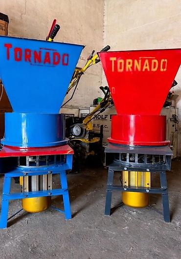 Дробилка кормов TORNADO (электрическая, стационарная) С медным