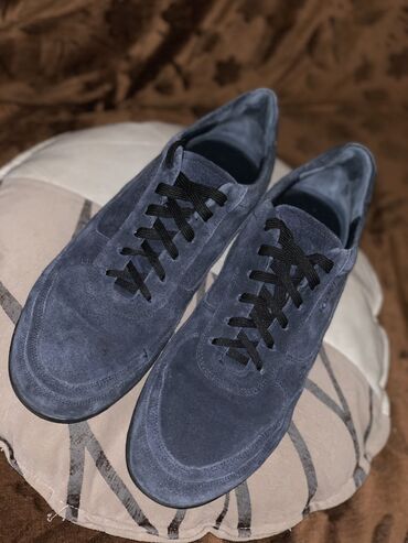 Tuflilər: Tuflilər, Carlo Pazolini, Ölçü: 43, rəng - Göy, İşlənmiş -da lalafo.az — 17 Tuflilər: Tuflilər, Carlo Pazolini, Ölçü: 43, rəng - Göy, İşlənmiş — 17