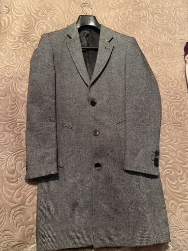 Toy paltarları və aksesuarları: Palto, Karen Millen, M