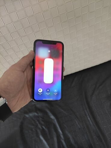 Apple iPhone: IPhone 11, 128 GB, Qara