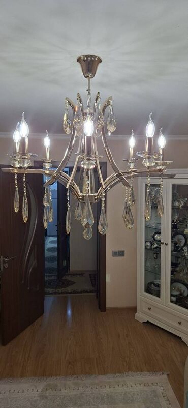 скупаю старую мебель: İdeal vəziyyətdədir. 10 gün əvvəl alınıb. Ölçüləri evin hündürlüyünə