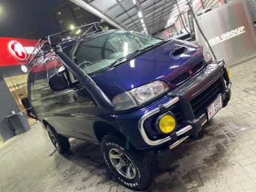 Mitsubishi: Mitsubishi Delica: 1994 г., 2.8 л, Автомат, Дизель, Вэн/Минивэн
