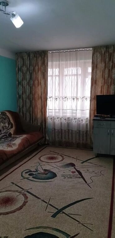 ленинградская квартира: 1 комната, Агентство недвижимости, Без подселения, С мебелью полностью