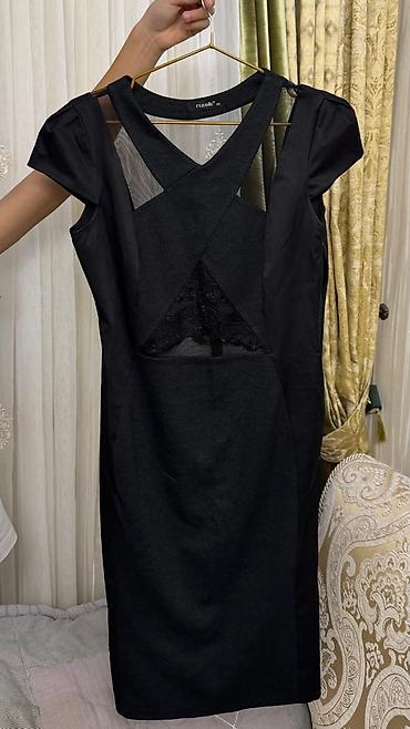 Повседневные платья: Женские платья — 2 модели 1) Черное платье в белый горох: - Принт — 10