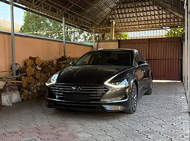 Hyundai Sonata: 2021 г., 2 л, Бензин, Седан