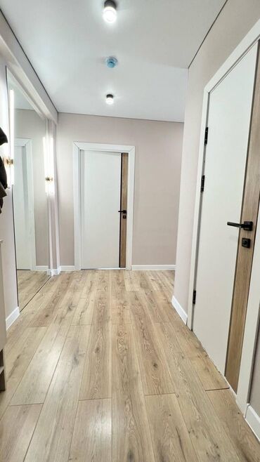 12 микрорайон квартиры: 2 комнаты, 62 м², Элитка, 3 этаж, Евроремонт