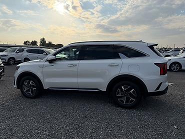 aion s: Kia Sorento: 2022 г., 1.6 л, Автомат, Гибрид, Кроссовер — 4