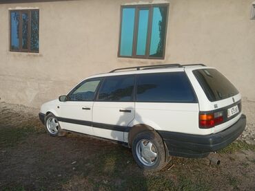 Volkswagen: Volkswagen Passat: 1991 г., 1.8 л, Механика, Бензин, Универсал