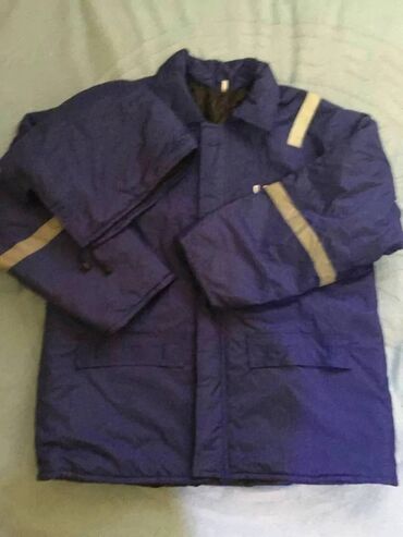 3d ткань: Новая рабочая куртка с капюшоном .Непромокаемая ткань. 
Размер 56