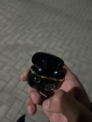 samsung galaxy buds 2: Беспроводные TWS-наушники в компактном зарядном кейсе. - Цвет: черный — 1
