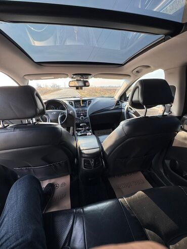 Hyundai: Hyundai Grandeur: 2.2 l | Sedan — 11