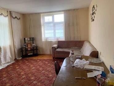 Həyət evləri və villaların satışı: Qaz, isiq, su vif her bir səraiti var Senedler tam qaydasındadı senede — 8