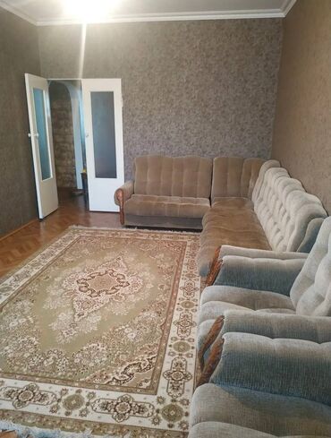 сдается 2 комнатная квартира в джале: 2 бөлмө, 52 кв. м, 106-серия, 9 кабат, Эски ремонт