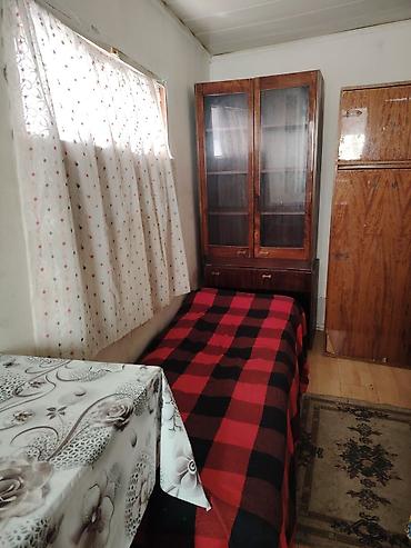 masazirda ev: İnşaatçılar metrosuna piyada 5 deqiqelik məsafədə 1 otaqlı heyet evi — 2