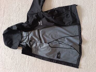 женская одежда оптом от украинского производителя: !!!СРОЧНО ПРОДАЁТСЯ!! Ветровка Артерикс Новая Чёрного цвета Имеет