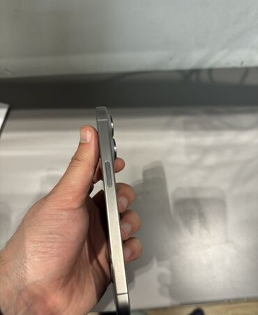 Apple iPhone: IPhone 15 Pro, 256 GB, Gümüşü, Face ID — 4