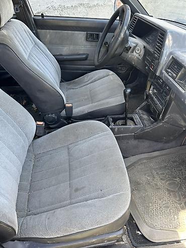 adblue бишкек: Nissan Bluebird: 1987 г., 1.6 л, Кол менен иштөөчү, Дизель, Седан — 6