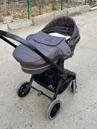 Коляски: Коляска, цвет - Черный, Б/у — 2
