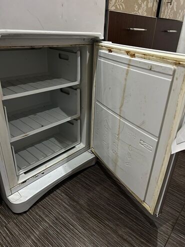 холодильники бу ош: Продам холодильник б/у, в хорошем состоянии. По всем вопросам по