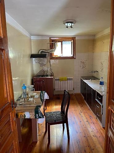 Uzunmüddətli kirayə mənzillər: Kiraye verilir 500azn aileye sirketlerede verile biler 800azn Ev — 3