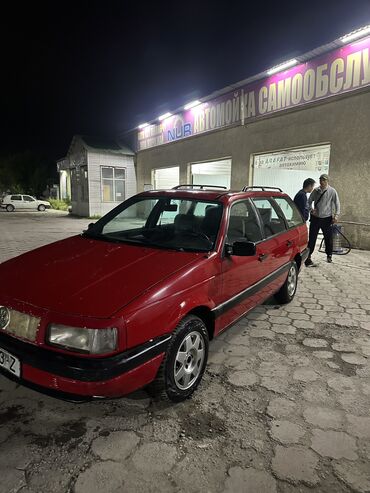 авто уна: Volkswagen Passat: 1991 г., 1.8 л, Механика, Бензин, Универсал