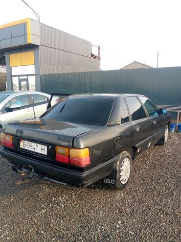 Audi 100: 1991 г., 2.3 л, Механика, Бензин, Седан