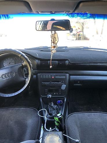 Audi: Audi A4: 1997 г., 1.6 л, Механика, Седан — 4