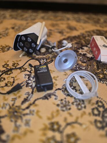 Информатика: Xarici IP CCTV təhlükəsizlik kamerası dəsti Komplekt: - Metal