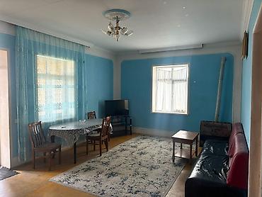 Həyət evləri və villaların satışı: Satılır: həyət evi - Plan: geniş zal, ayrıca yataq otaqları, mətbəx — 4