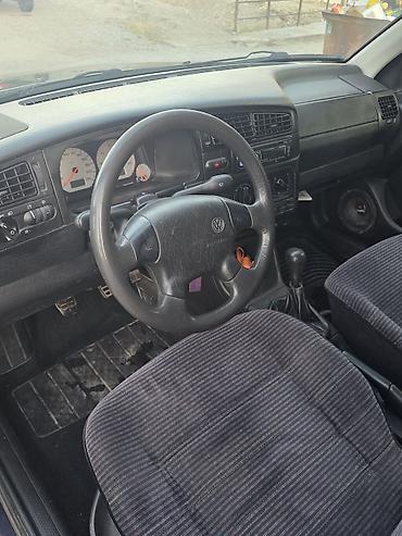 авто унаа сатылат: Volkswagen Golf: 1993 г., 1.8 л, Кол менен иштөөчү, Бензин, Универсал — 5