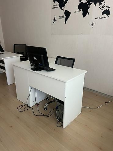Ofis mebeli: Elektronikadan basqa geri qalanlar satışda toplu şəkildə/ alan adam — 4