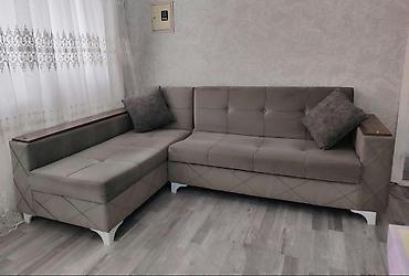 Divan satilir Real weklidi. *Qiymeti 290 Azn catdirilma* *yaxin