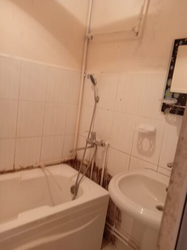 Uzunmüddətli kirayə mənzillər: Sumqayıtda kiraye ev verilir. 10cu mikrayonda elmar markete yaxın Araz — 1