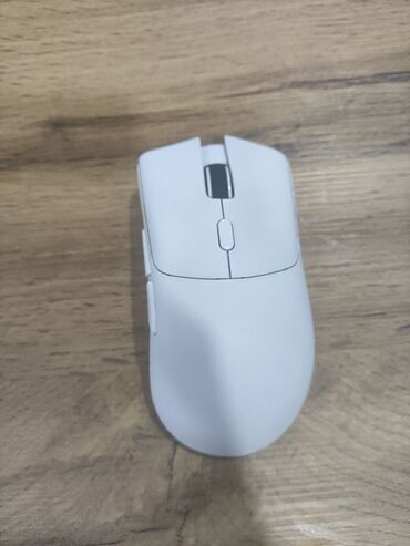 коробка от ноутбука: Attack Shark R1 беспроводная мышь.Можно подключать через блютуз либо