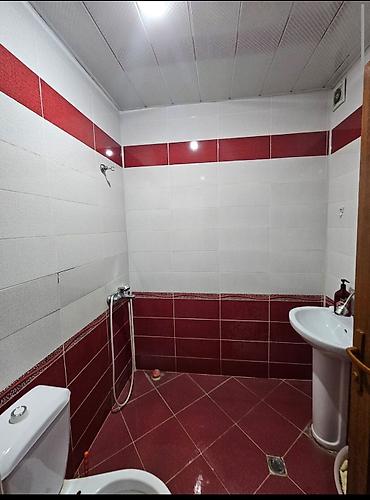 main mtk satilan evler: Mebel və texnika ilə tam təchiz olunmuş 1 otaqlı mənzil interyeri - — 3