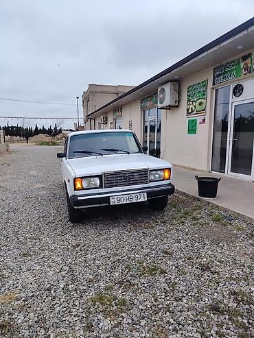 resulzade qesebesi heyet evi: Vaz 2107 maşını satılır 2009-cu ilindi. İçində kalonkalar və nömrə ilə — 4