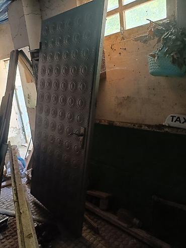 şeyf qapi: Sumqayıt şəhəri 20mk yerləşir demir seyf qapidi — 1