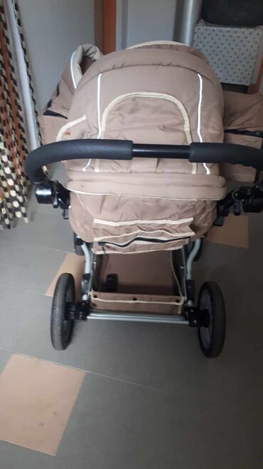 Kolica za bebe: Decija kolica na prodaju potpuno ocuvana malo koristena ima i nosiljku