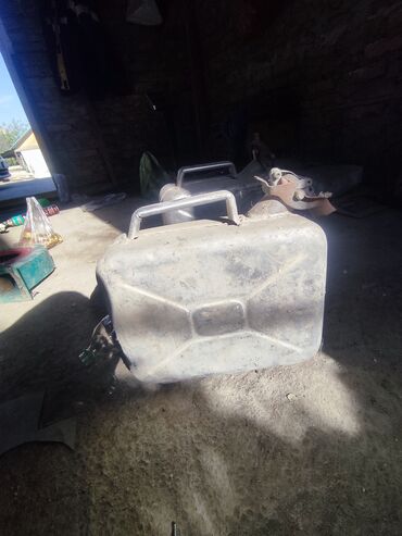 капсула с цианидом купить: Железные конистры, в отличном состоянии