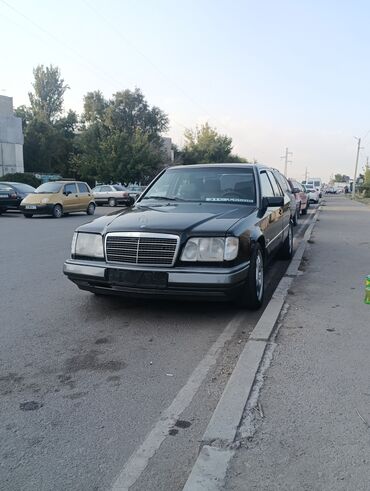 мерседес 124 ешка: Mercedes-Benz 220: 1993 г., 2.2 л, Механика, Бензин, Седан