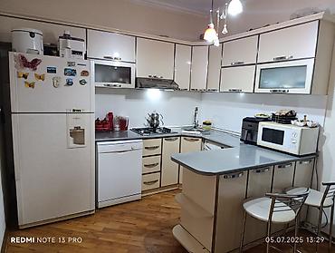 Ev üçün digər mebel: Mətbəx: - Künc tipli, krem rəngli parlaq fasadlı modul mətbəx mebeli - — 4