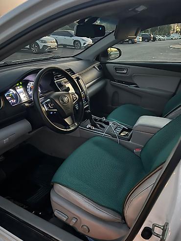 ev: Toyota Camry: 2016 г., Гибрид, Седан — 5