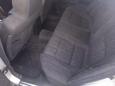 Disk təkərlər: - Disklər: Mercedes-Benz orijinal yüngül lehimli disklər (5 cüt şüalı — 20