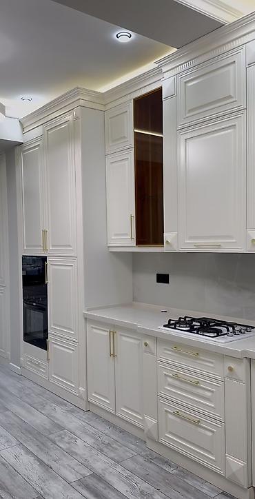 silver kitchen: Кухонные гарнитуры под заказ - Два дизайнерских варианта: классика и — 2