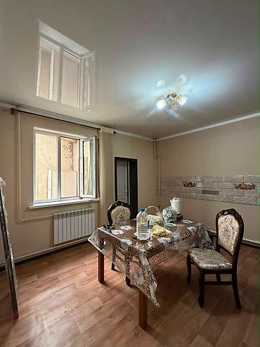 сдаю чекиш ата: 🏡продается 2 этажный жилой дом. 📍Чекиш-Ата ул. Алматинка. Площадь — 8