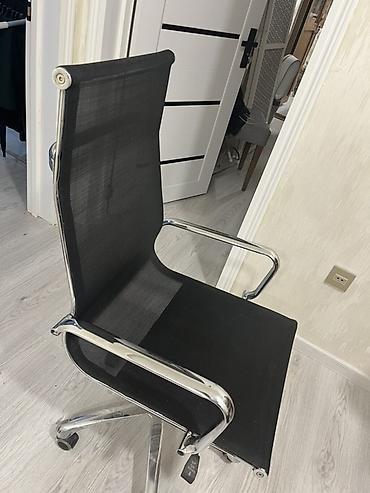 Ofis və oyun kresloları: Ofis kreslosu – yüksək bel, mesh (tora-bənzər) nəfəsalan oturacaq və — 2