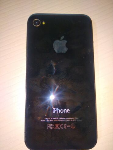 Apple iPhone: IPhone 4S, Б/у, 32 ГБ, Черный, Зарядное устройство, Чехол, Кабель, 95 %