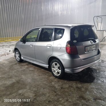 Honda: Honda Fit: 2003 г., 1.3 л, Вариатор, Бензин, Хэтчбэк